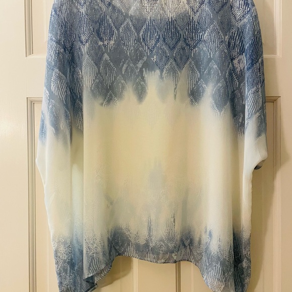 CAbi Fade Out Top Sz M EUC - Picture 3 of 3